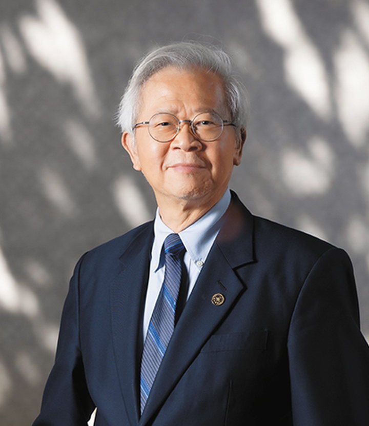 第 1 任執行長 湯明哲